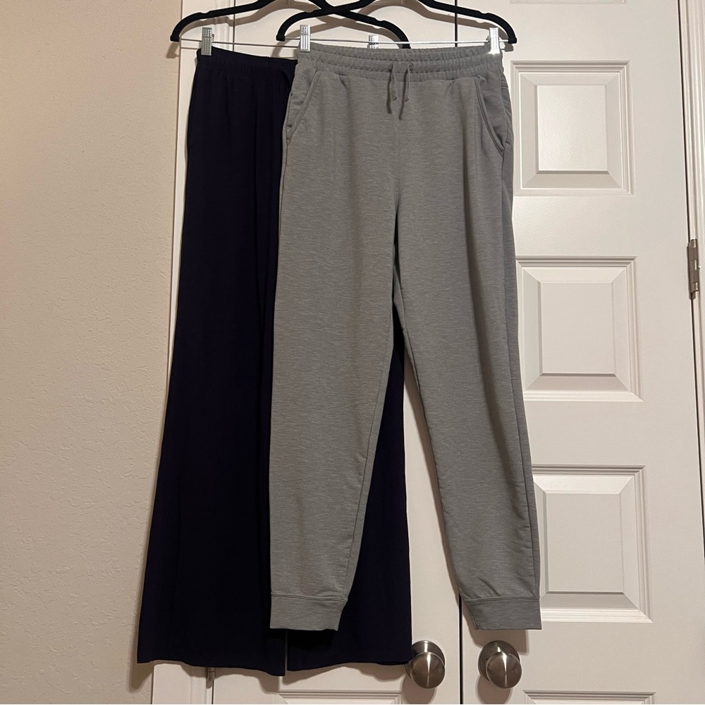 Women's Joggers - 2pk Nike and Darong